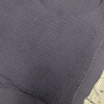 Meta-aramide stof voor toepassingen Vlambestand &lt; 2 seconden en 4,5 cm beschadigde lengte