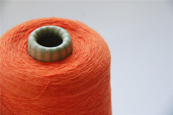 Glanzige en zijderige textuur Modacrylic garen aantal Ne38 2 Geen elasticiteit Ideaal voor textiel toepassingen en kledingproductie