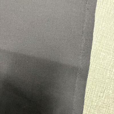 Rollengte 100m Aangepaste Aramide Stof Biedt Thermische Stabiliteit 260°C 15 Procent Perfect voor Brandwerende Kleding