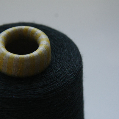 Lenzingsviscose Geverft Garen met Uitstekende het Verven Goede Kleurensnelheid